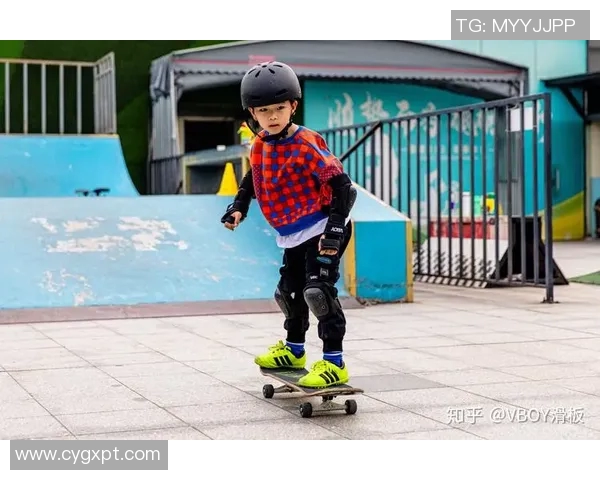 黄秀英专访:从滑板新手到行业先锋的成长之路 黄秀英专访:从滑板新手到行业先锋的成长之路