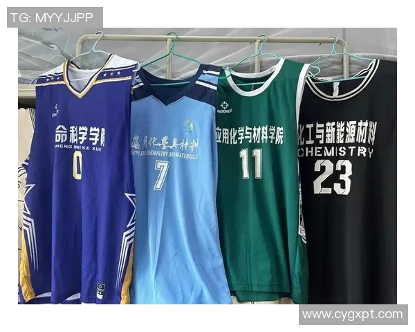 齐麟：从青涩新星到篮球场上的璀璨之光，未来可期的运动员之路