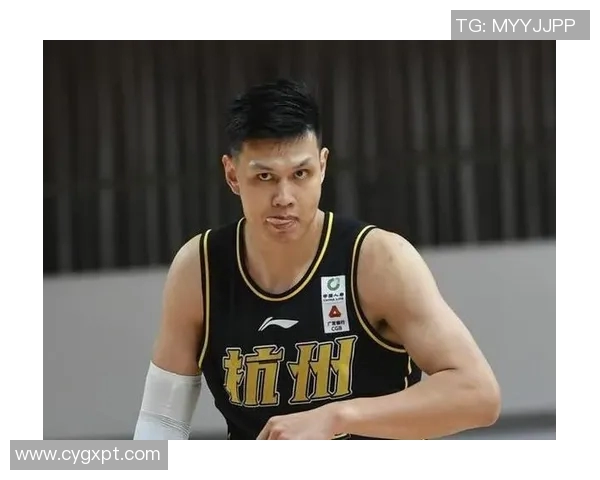 许钟豪的成长之路：从青涩少年到职场精英的奋斗故事