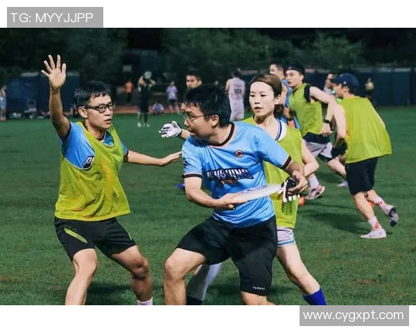 飞盘盛宴:深入了解南京飞盘队的训练与比赛状态MBA