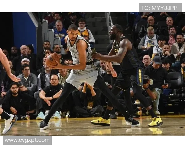 2013年马刺与勇士激战回顾及精彩比分分析