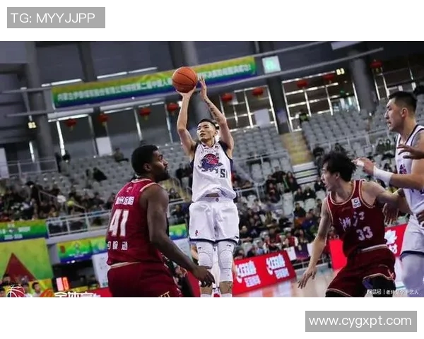 中国男篮精彩对决子弹队全场录像回放及精彩瞬间分析