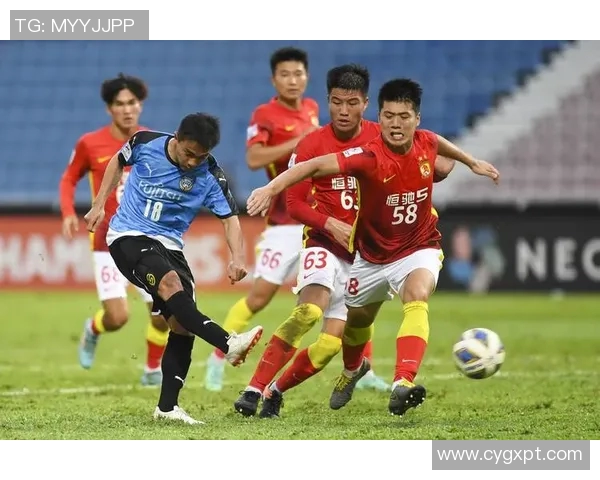 全北现代与广州队激战在即谁能在亚冠赛场上笑到最后