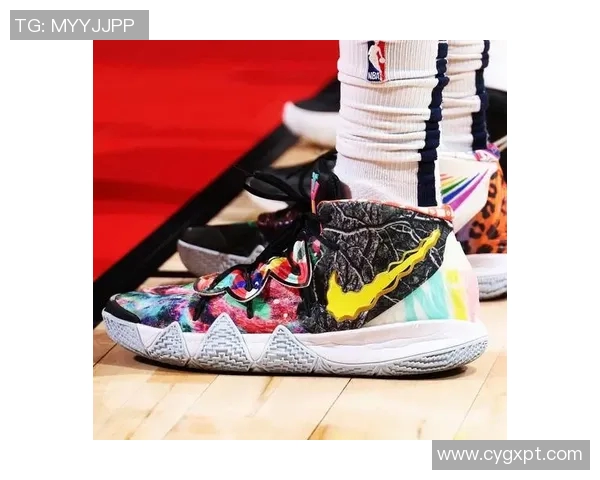 欧文新鞋发布会踩踏耐克Logo引发艺术与品牌的深刻思考 欧文新鞋发布会踩踏耐克Logo引发艺术与品牌的深刻思考