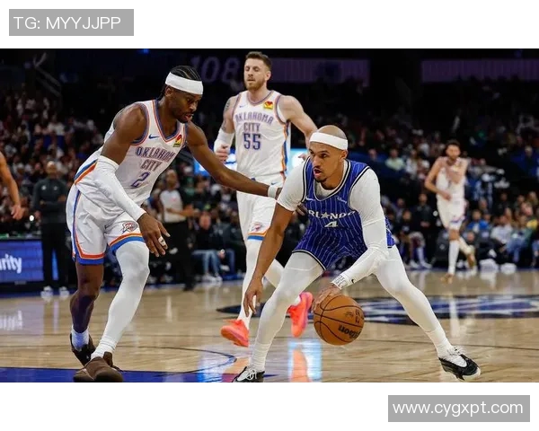 2015年NBA季后赛勇士与雷霆激战回顾精彩瞬间与关键时刻分析